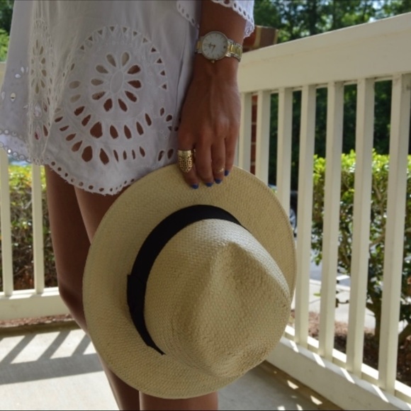 SOLITAIRE Swim White Swim Coverup Women’s Small - Picture 5 of 11